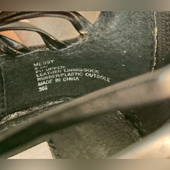 Steve Madden Messy Heel. Black size 8.5 - Picture 7 of 7